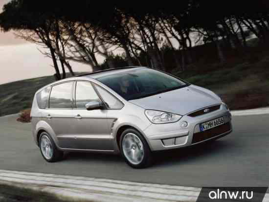 Ford S-max        -  8