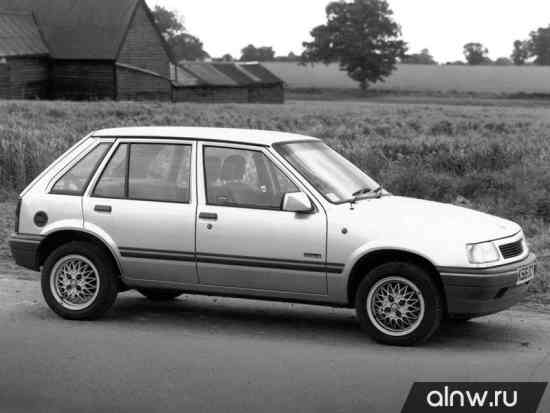 Vauxhall Nova   5 .