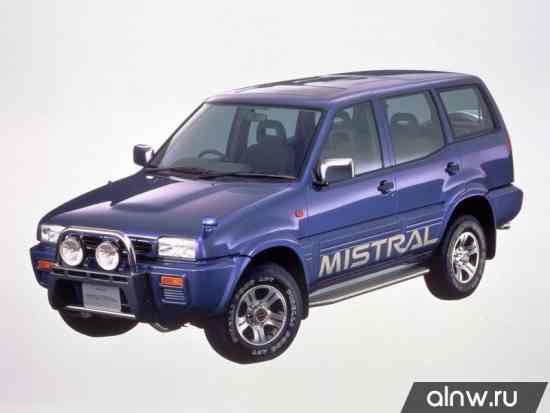 Nissan Mistral   5 .
